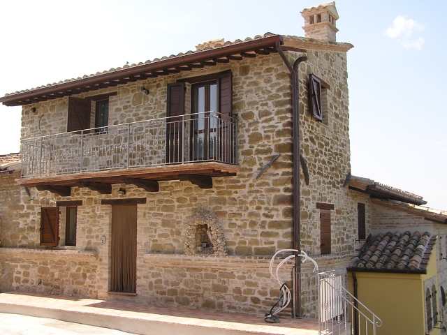 CASALE FARNETO